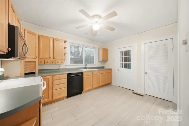 $375,000 | 3 Enka Oak Street, Candler, NC 28715