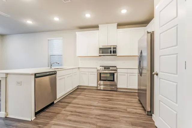 $2,090 | 18427 Idyllic Alley, Shenandoah, TX 77385