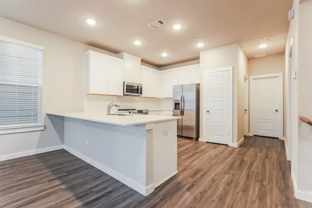 $2,090 | 18427 Idyllic Alley, Shenandoah, TX 77385