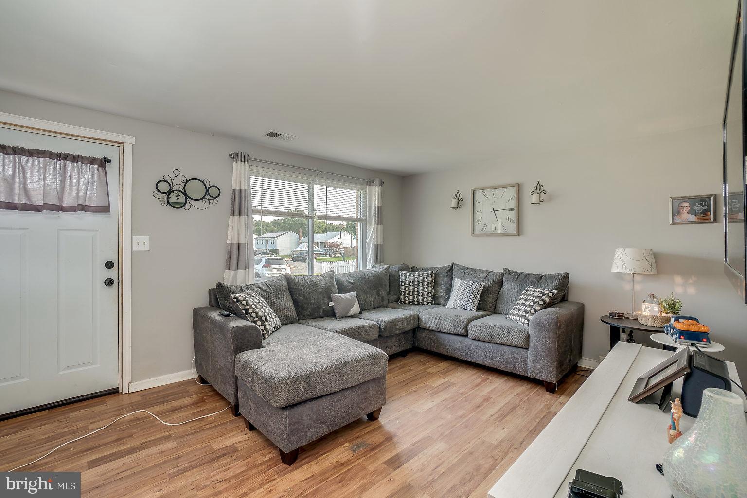 3902 Misty View Road Baltimore, MD 21220 - Photo 2 of 27 Laminate Wood Floors on Main Level