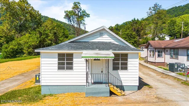 $225,000 | 311 East Prospect Street, La Follette, TN 37766