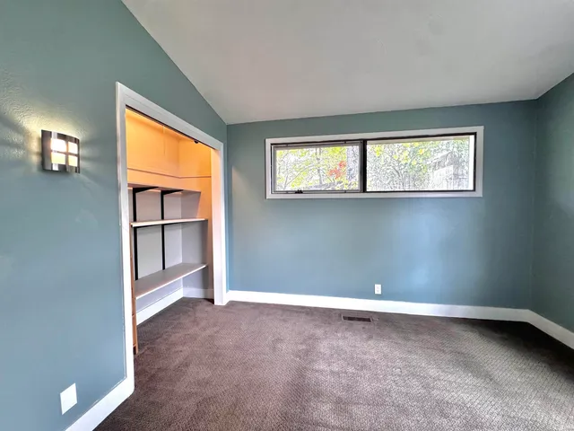 $2,200 | 7102 Woodhue Lane, Fort Wayne, IN 46804