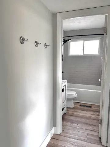 $2,200 | 7102 Woodhue Lane, Fort Wayne, IN 46804