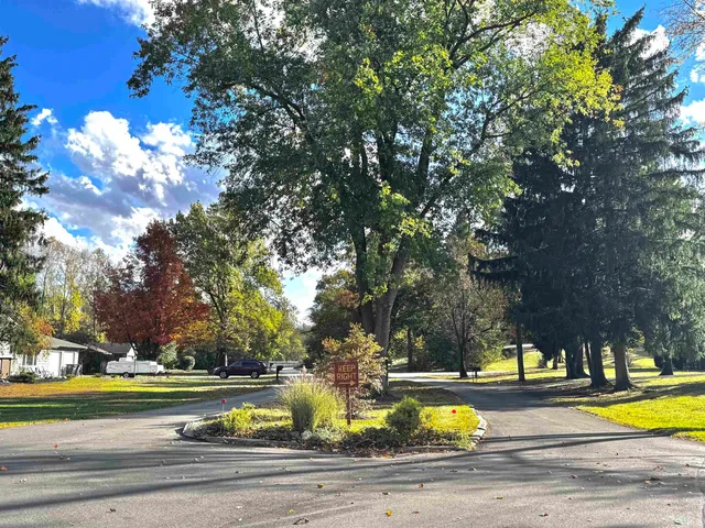 $2,200 | 7102 Woodhue Lane, Fort Wayne, IN 46804