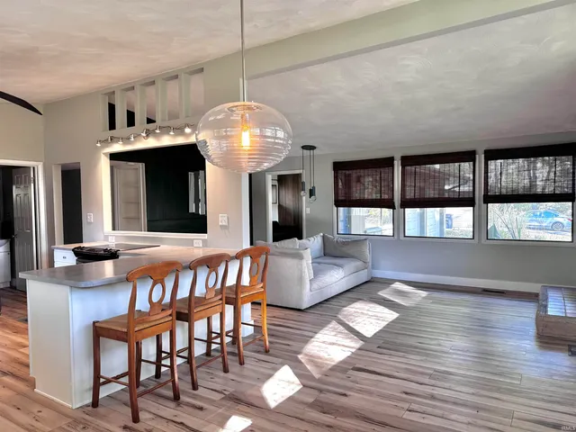 $2,200 | 7102 Woodhue Lane, Fort Wayne, IN 46804