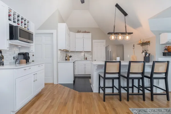 $2,800 | 36 Saxton Street, Unit 3, Boston, MA 02125