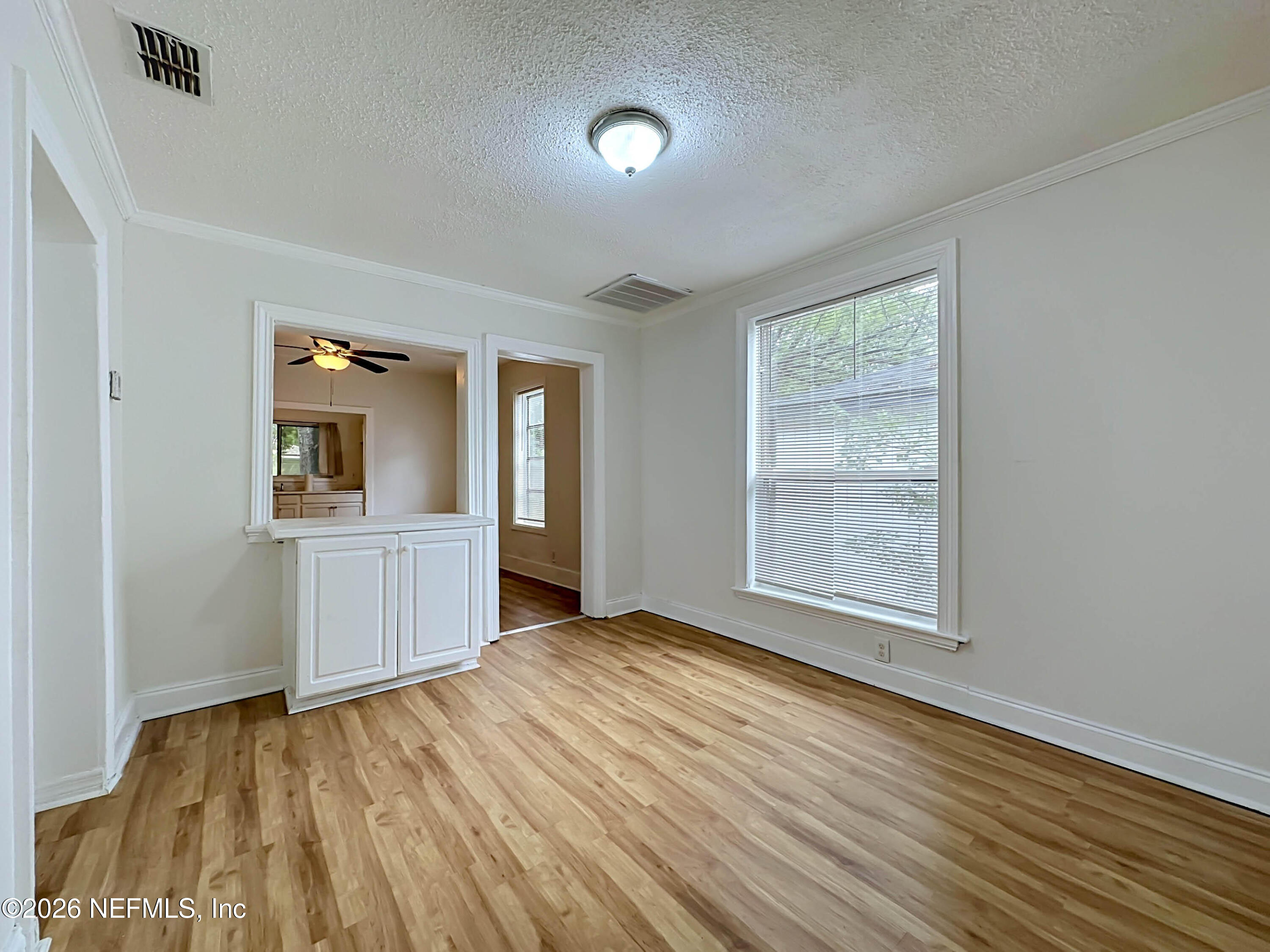 224 Spring Street Jacksonville, FL 32254 - Photo 6 of 33 06_beyc6a454d75e5b8f