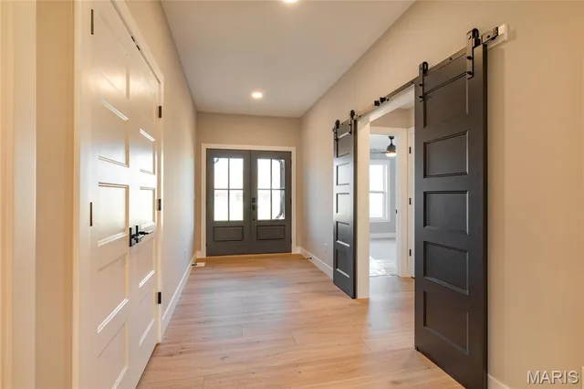 $439,000 | 104 Windsor Drive, Alton, IL 62002