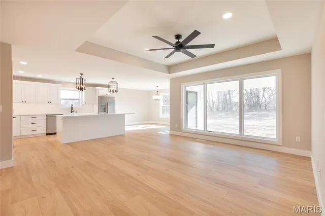 $439,000 | 104 Windsor Drive, Alton, IL 62002