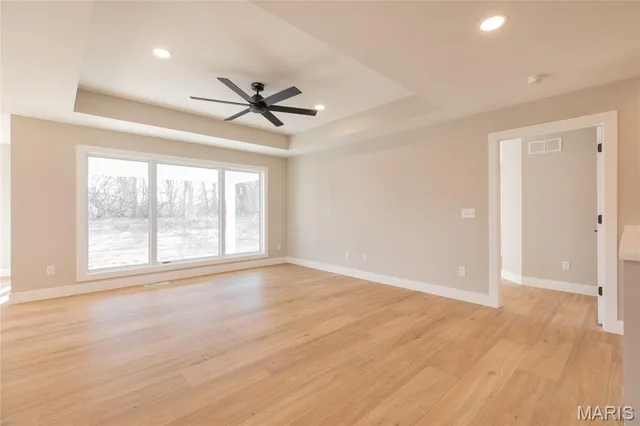 $439,000 | 104 Windsor Drive, Alton, IL 62002