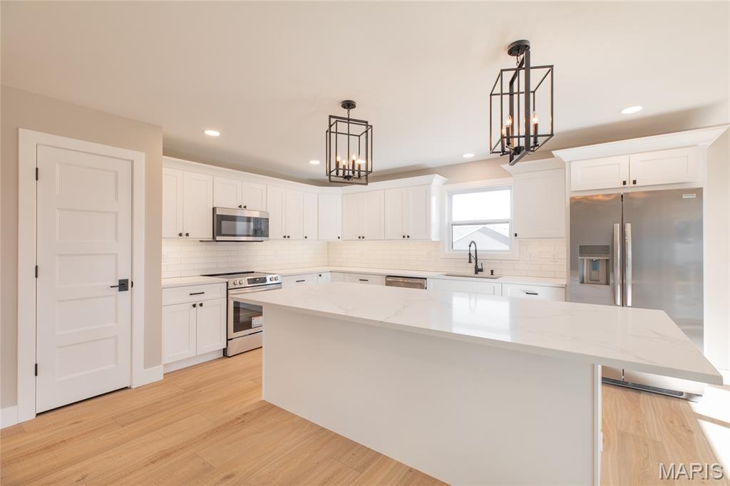 104 Windsor Drive Alton, IL 62002 - Photo 22 of 52