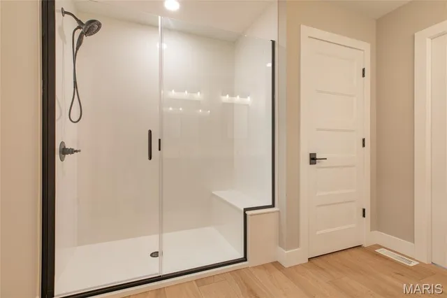 $439,000 | 104 Windsor Drive, Alton, IL 62002