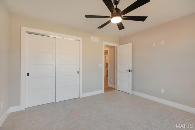 $439,000 | 104 Windsor Drive, Alton, IL 62002