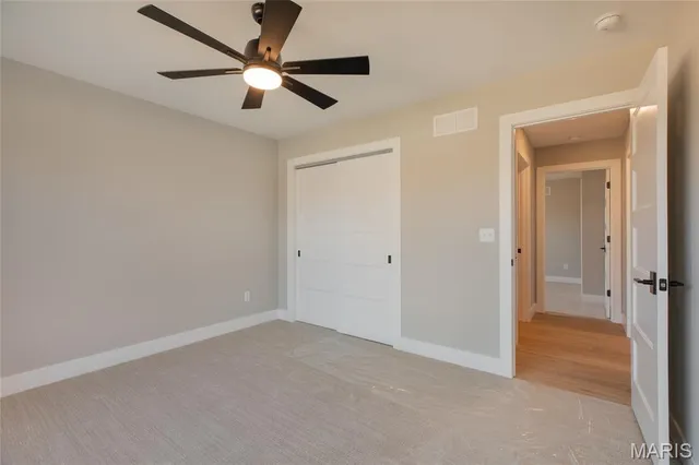 $439,000 | 104 Windsor Drive, Alton, IL 62002