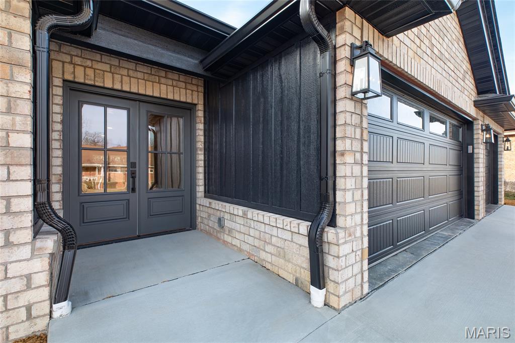 104 Windsor Drive Alton, IL 62002 - Photo 8 of 52