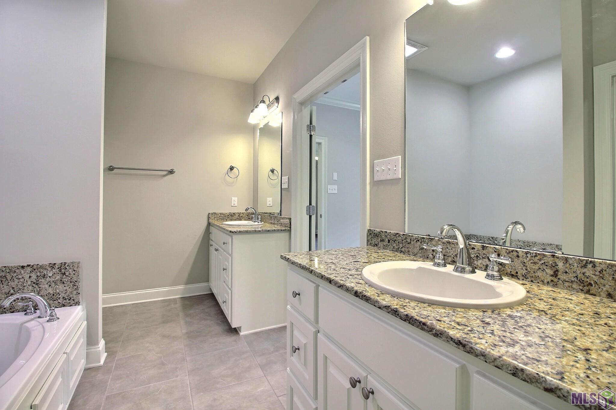 7935 Seville Court Baton Rouge, LA 70820 - Photo 13 of 27 Gallery Image 13