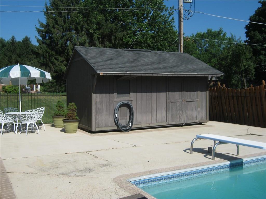 6206 North Raceway Road Indianapolis, IN 46278 - Photo 11 of 33 Gallery Image 11