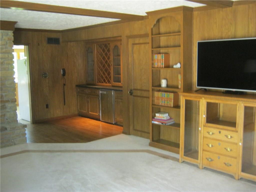 6206 North Raceway Road Indianapolis, IN 46278 - Photo 21 of 33 Gallery Image 21