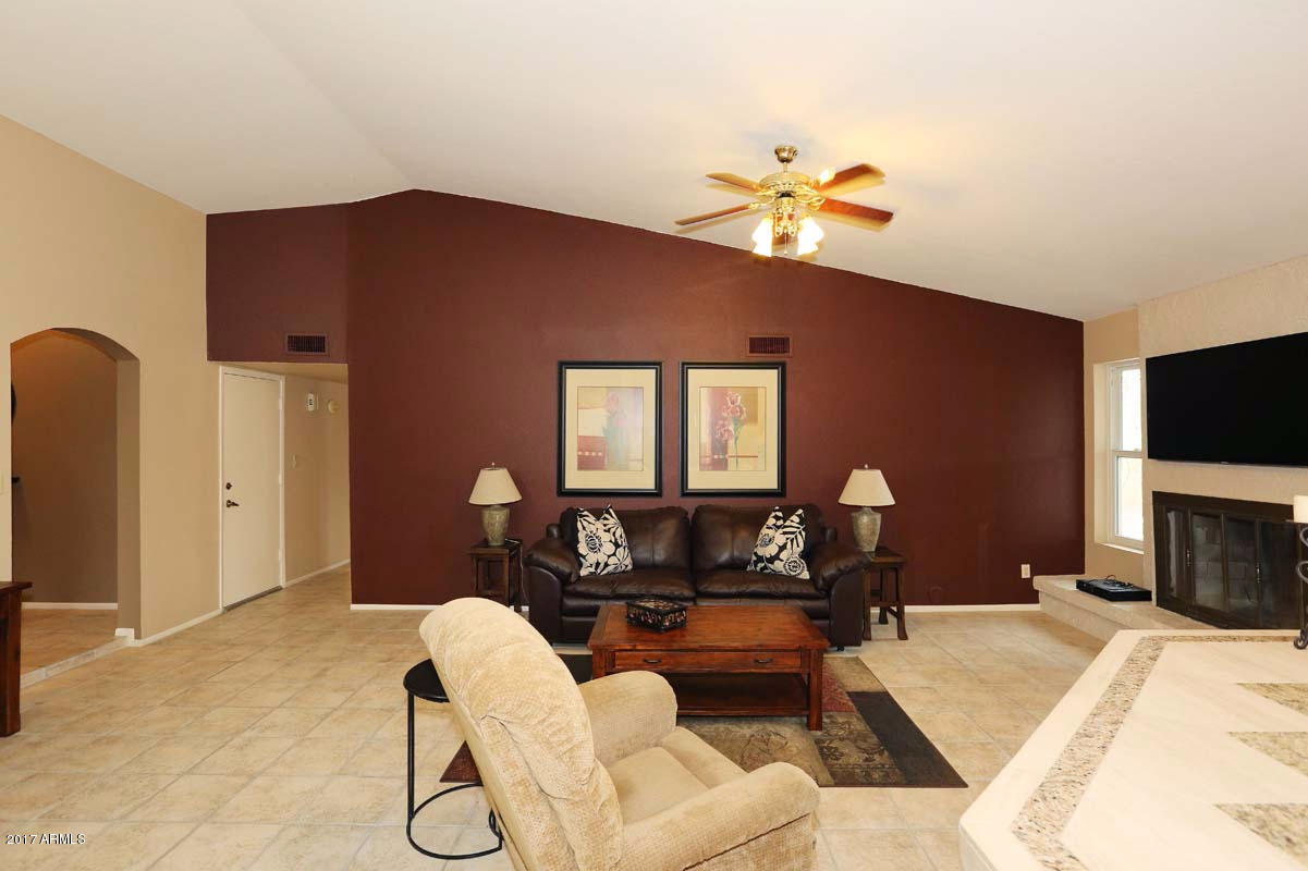 4418 East Grandview Road Phoenix, AZ 85032 - Photo 22 of 33 Great Room2