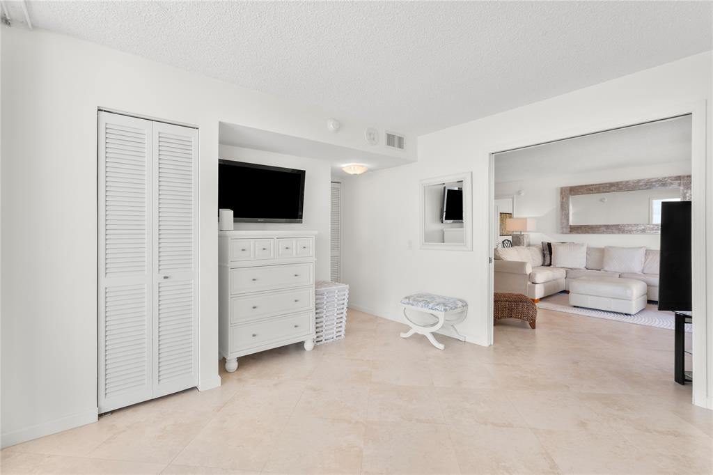 2000 South Ocean Boulevard, Unit 5D Lauderdale-by-the-Sea, FL 33062 - Photo 15 of 27