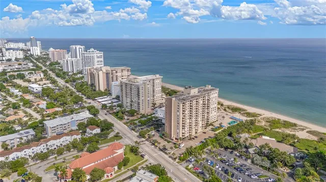 $649,999 | 2000 South Ocean Boulevard, Unit 5D, Lauderdale-by-the-Sea, FL 33062