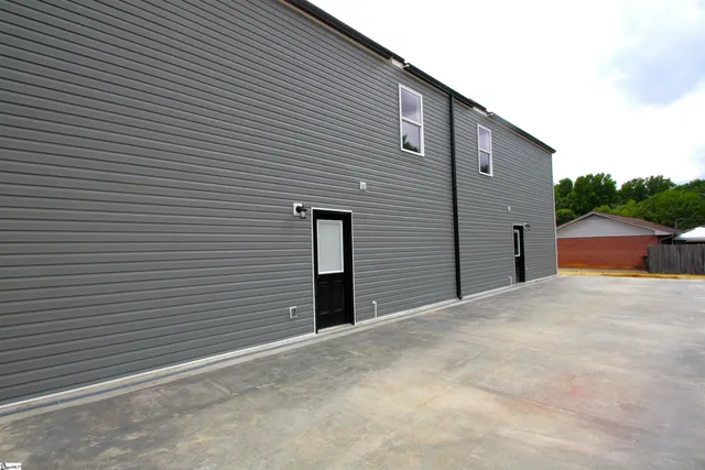 $1,800 | 402 Sierra Road, Spartanburg, SC 29301