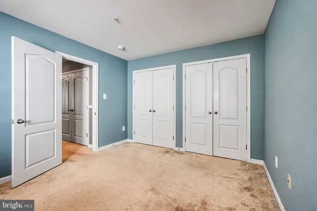 a view of a livingroom with a bathroom