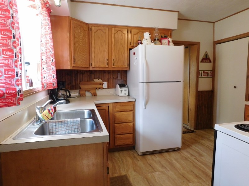 8919 West County Line Road Buckley, MI 49620 - Photo 11 of 30 1838158-17.JPG