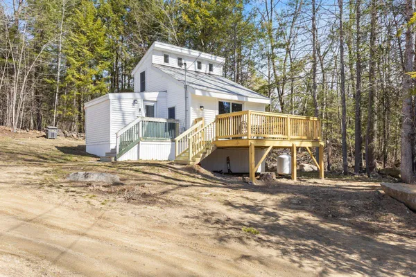 $290,000 | 322 Long Shores Drive, Barrington, NH 03825