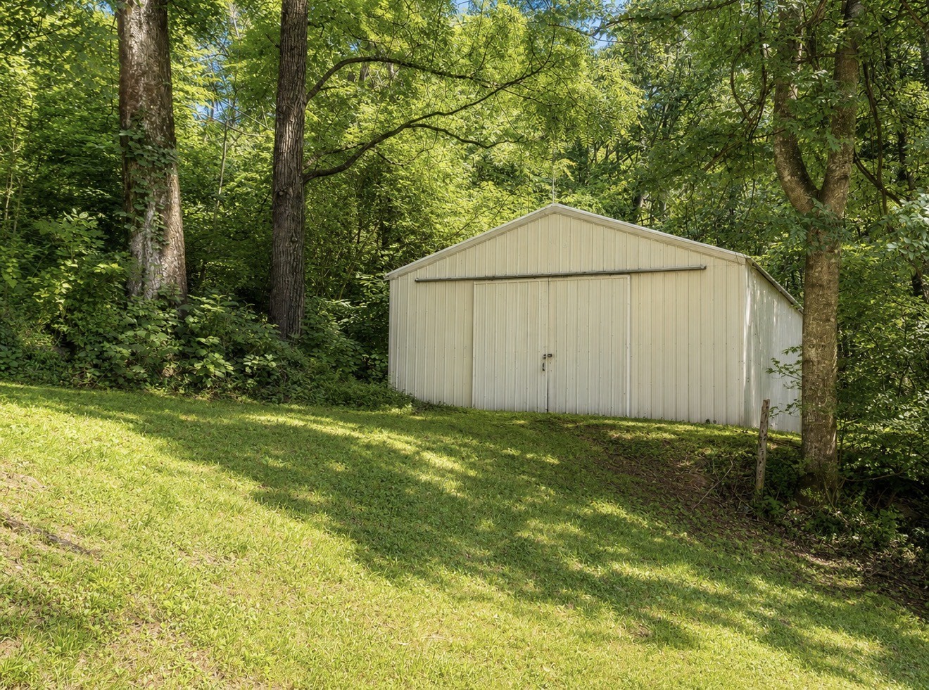 206 Gunter Ridge Road Pulaski, TN 38478 - Photo 8 of 24