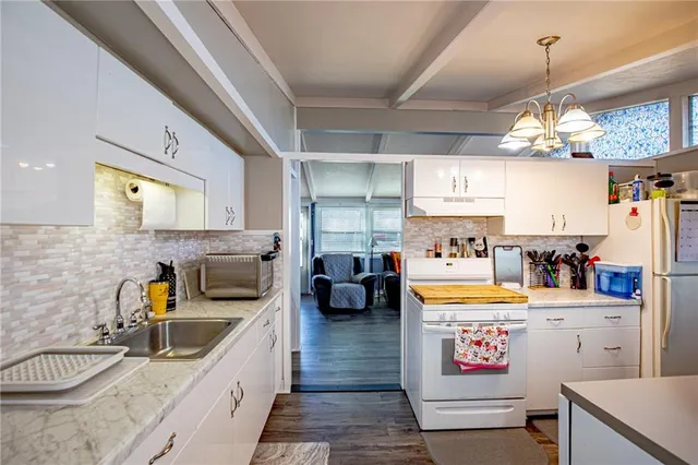 $250,000 | 3523 South Park Avenue, Independence, MO 64052