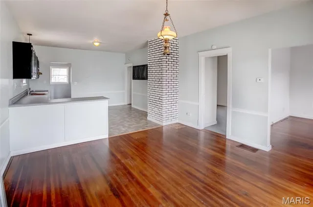 $81,000 | 419 East Exchange Street, Jerseyville, IL 62052