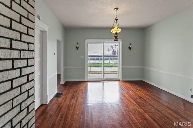 $81,000 | 419 East Exchange Street, Jerseyville, IL 62052