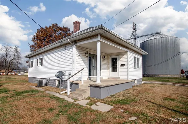 $81,000 | 419 East Exchange Street, Jerseyville, IL 62052
