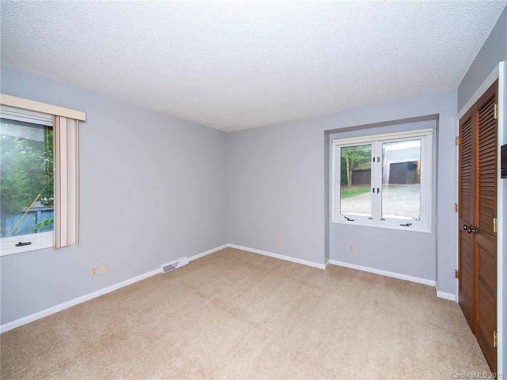 9534 Windygap Road Charlotte, NC 28278 - Photo 15 of 23 Gallery Image 15