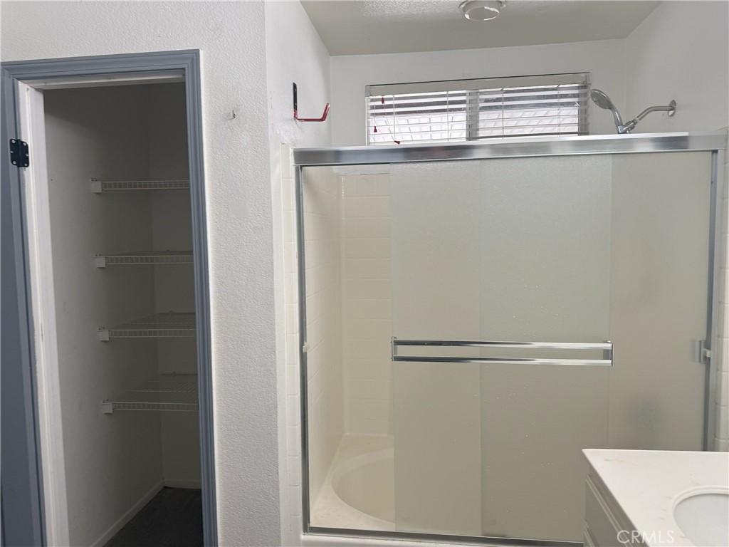 189 Ropango Way Hemet, CA 92545 - Photo 10 of 12 Gallery Image 10