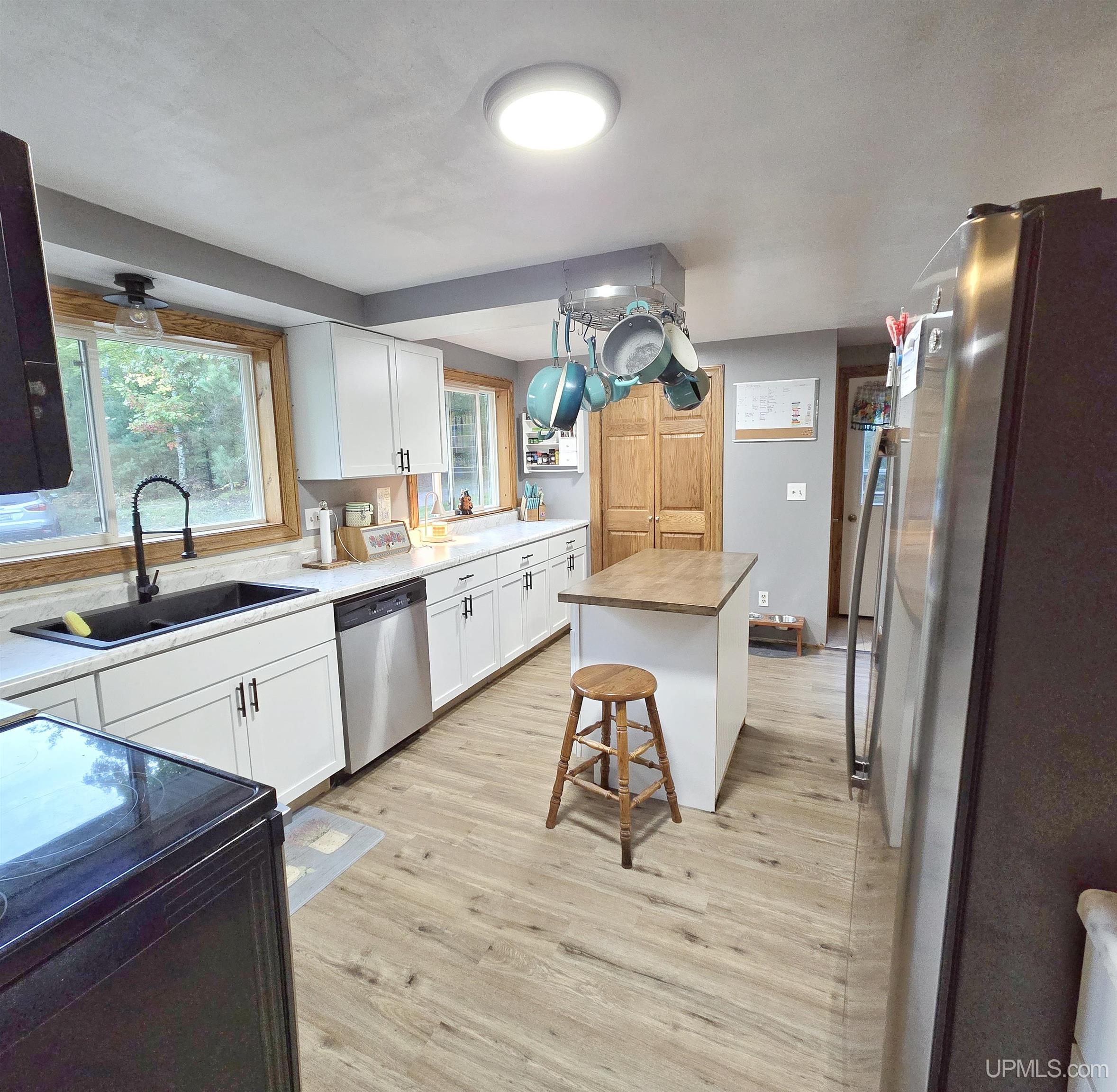 659 Roosevelt Road Niagara, WI 54151 - Photo 18 of 40