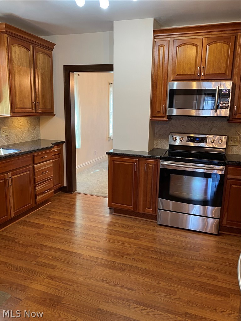 1271 Bunts Road Lakewood, OH 44107 - Photo 5 of 25 Beautifully Remodeled Kitchen