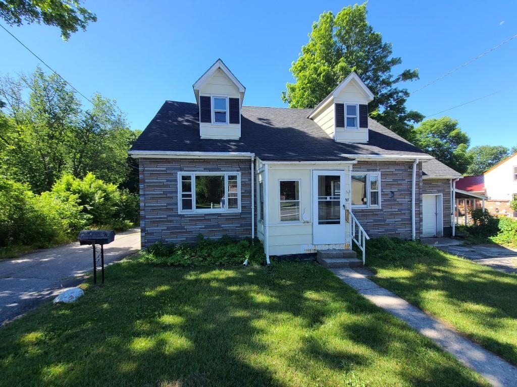 97 Burgess Road Bennington, VT 05201 - Photo 2 of 19