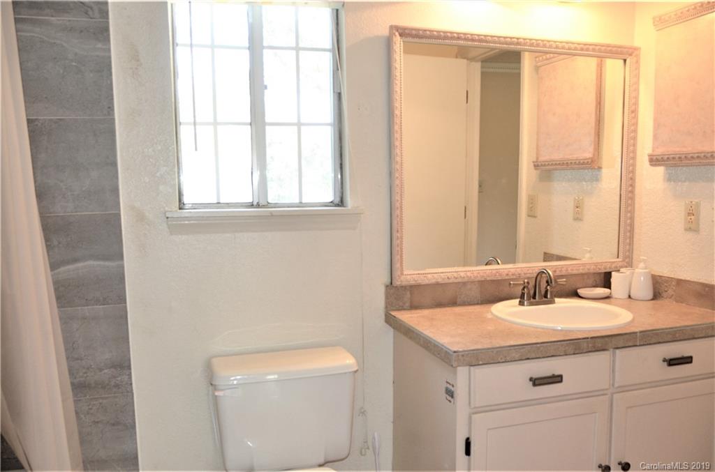 6045 Trysting Road Charlotte, NC 28227 - Photo 10 of 15 Gallery Image 10