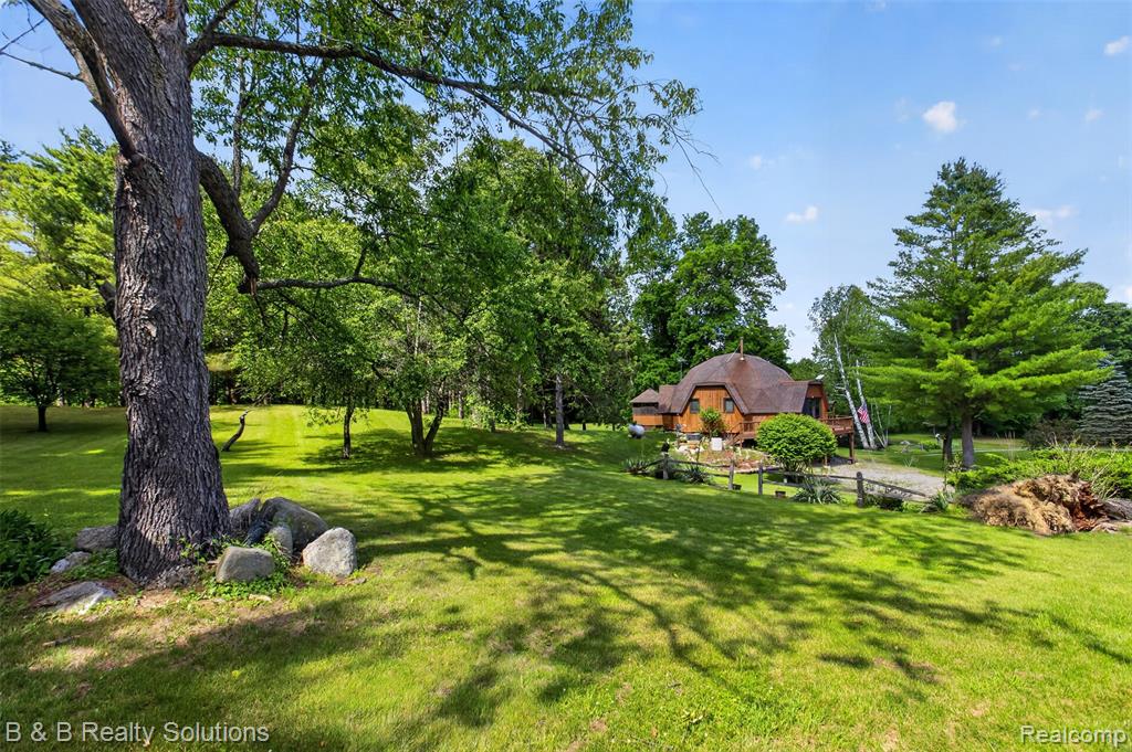5544 Piersonville Road Columbiaville, MI 48421 - Photo 14 of 49