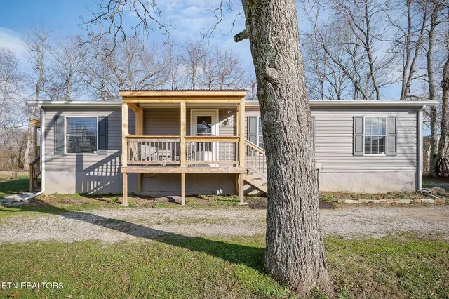 $179,900 | 1025 Allardt Highway, Jamestown, TN 38556