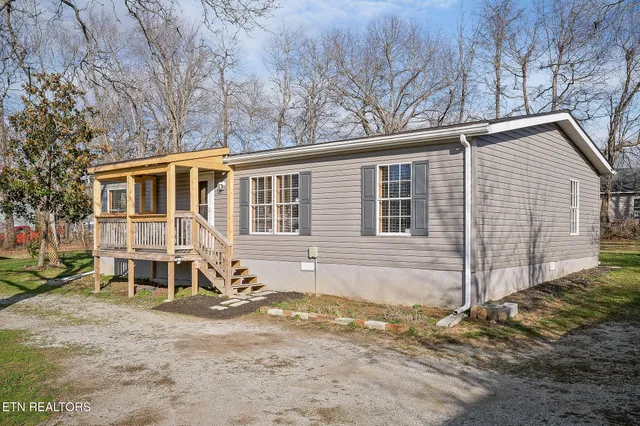 $179,900 | 1025 Allardt Highway, Jamestown, TN 38556