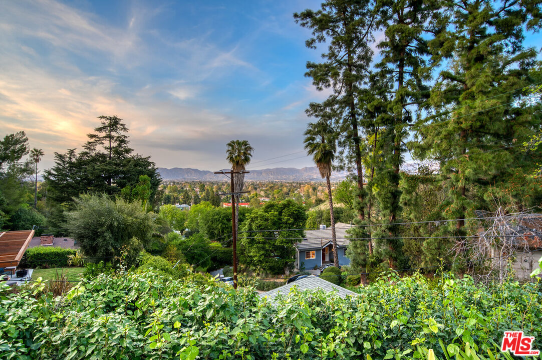 3827 Rhodes Avenue Studio City, CA 91604 - Photo 22 of 28