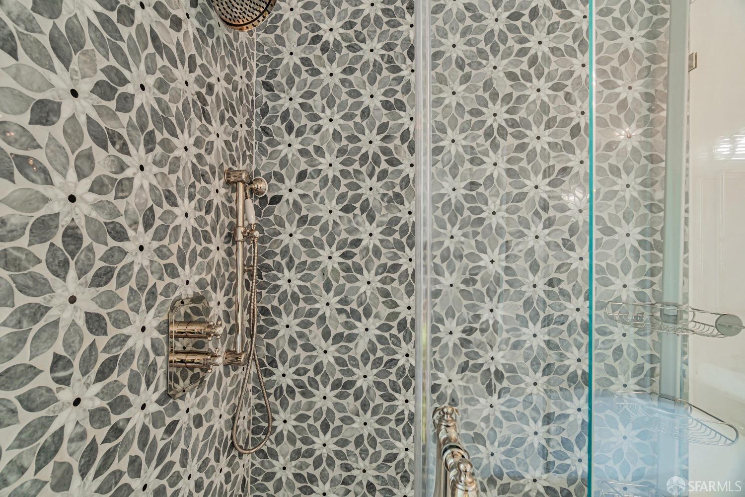 850 Powell Street, Unit 603 San Francisco, CA 94108 - Photo 38 of 47 a bathroom with a shower curtain