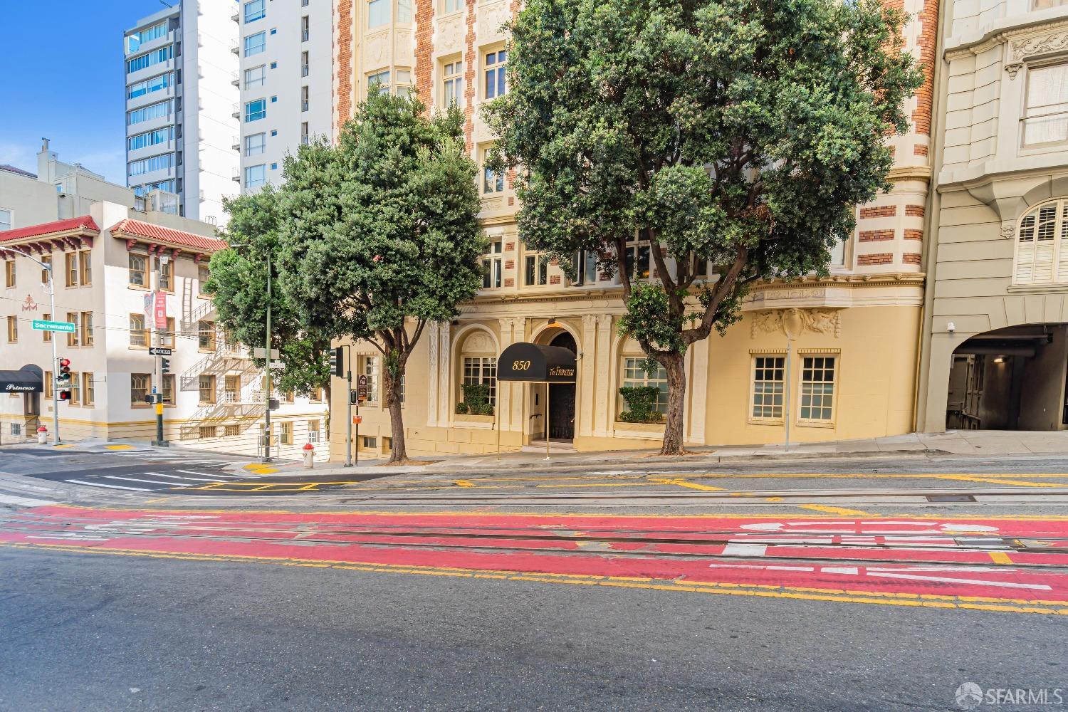 850 Powell Street, Unit 603 San Francisco, CA 94108 - Photo 47 of 47 a front view of a multi story residential apartment building