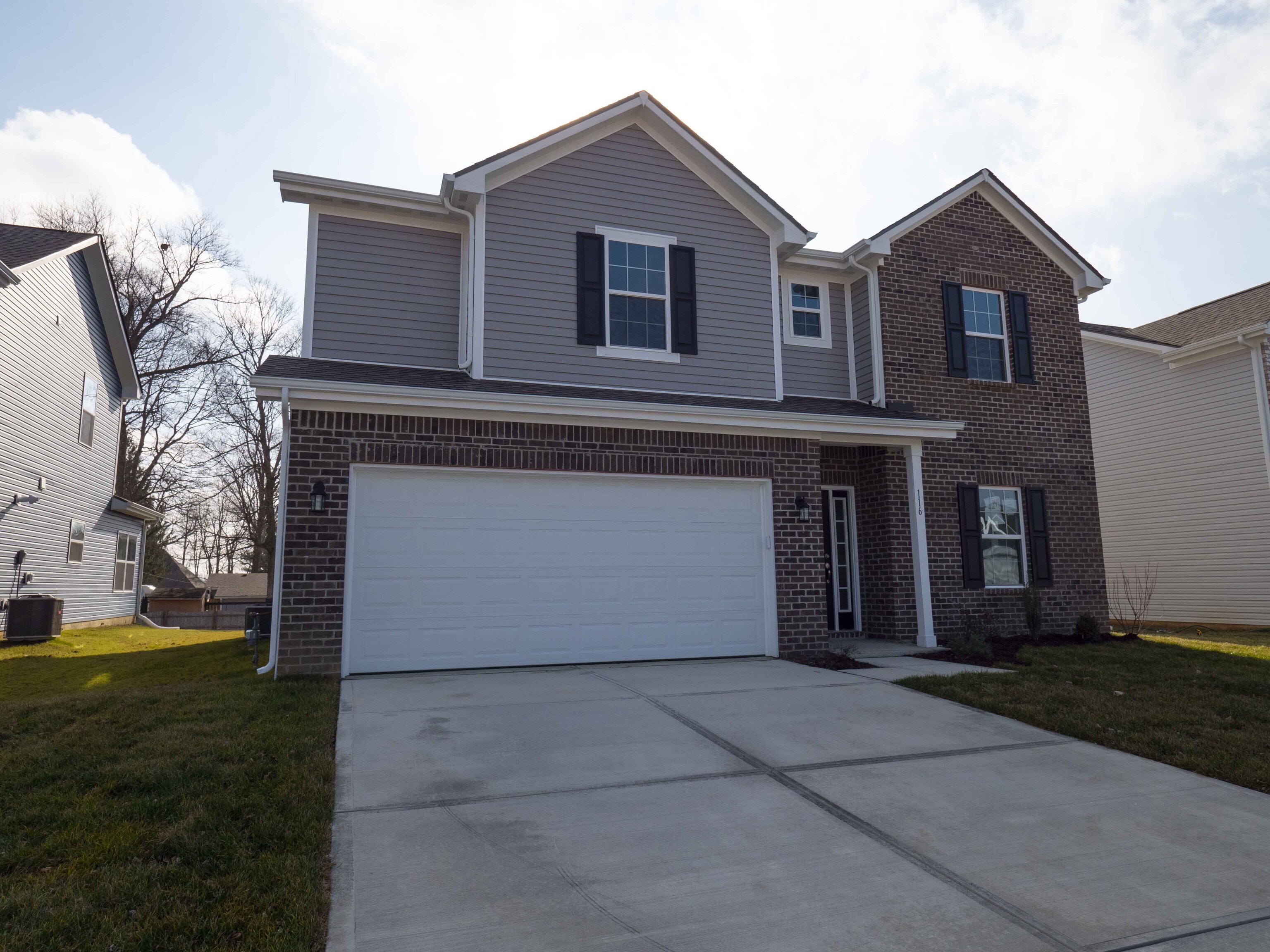 116 Winding Brk Way Pendleton, IN 46064 - Photo 2 of 12