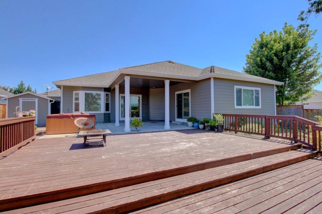 339 Ridgeway Avenue Central Point, OR 97502 - Photo 17 of 19 Additional Photo