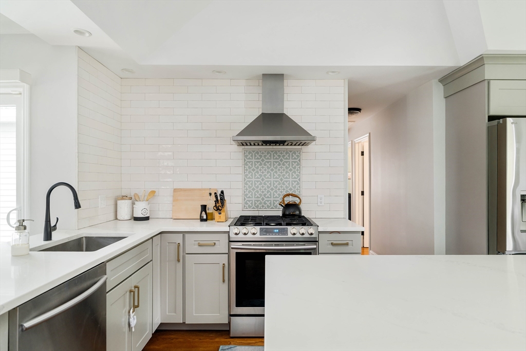 3 Sumpter Road Burlington, MA 01803 - Photo 13 of 40