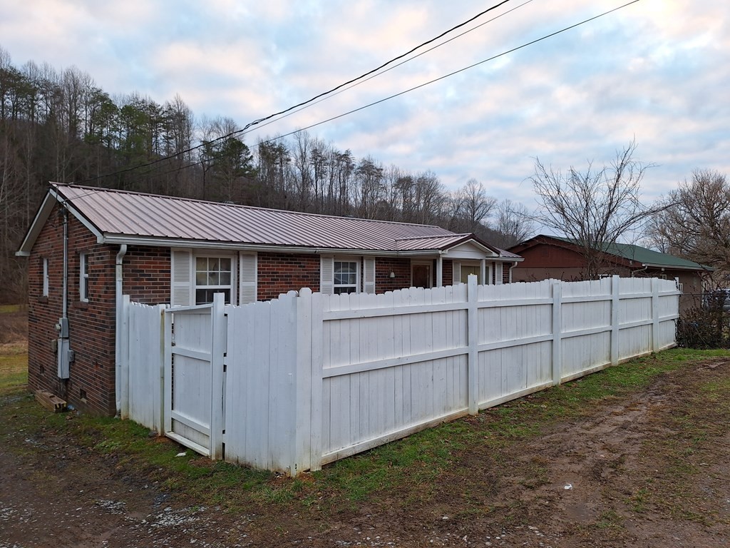 4748 Jones Cove Road Cosby, TN 37722 - Photo 3 of 11 Gallery Image 3